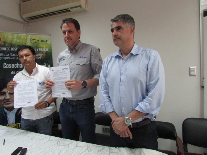 APIA firma convenio con el INIAF para el fortalecimiento de la producción agropecuaria y forestal 