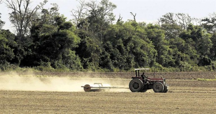 Falta de lluvias paraliza la siembra de cultivos de invierno en Santa Cruz
